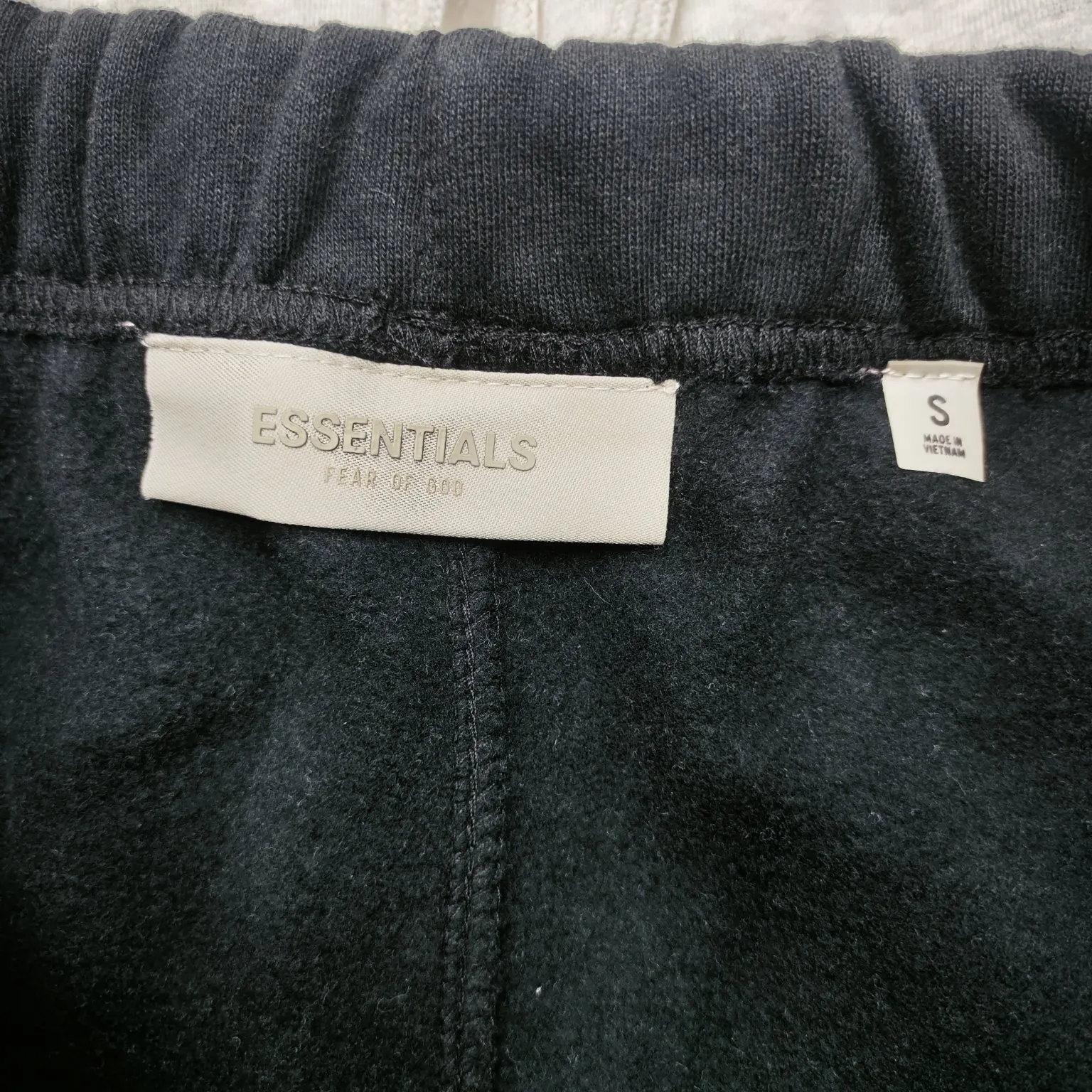 🦋 、Hot Sale🦋 108 【 】 FEAR OF GOD ESSENTIALS FOG Same Style New Arrival LOGO ， Hot Sale Hot Sale， ！ FOG ， ！ Versatile ！ ESSENTIALS FEAR OF GOD savdni 3000W ， ， 。【 LOGO FEAR A ，A ， 】 ， ， ， 。 ： Black Size：XS-XL